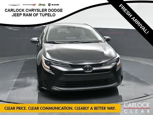 Used 2024 Toyota Corolla LE image 6
