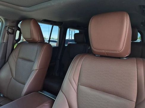 Used 2025 Toyota Land Cruiser w/ Premium Package image 10