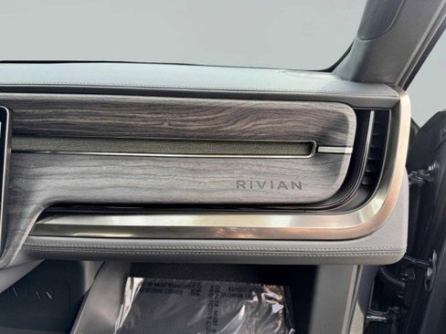 Used 2022 Rivian R1T Adventure image 60
