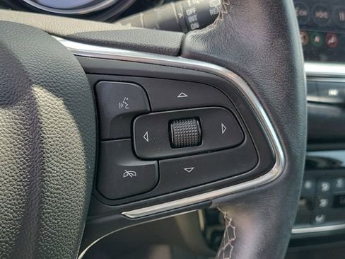 Used 2020 Buick Encore GX Essence w/ Experience Buick Package image 12