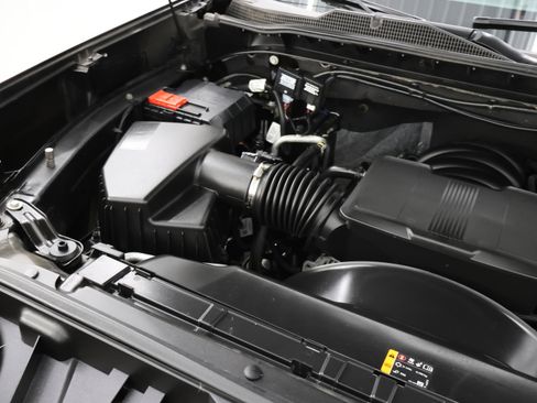 Used 2024 Chevrolet Silverado 3500 LT w/ Convenience Package image 18