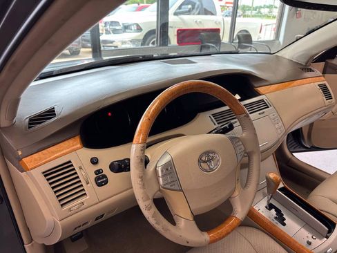 Used 2007 Toyota Avalon Limited FWD image 13