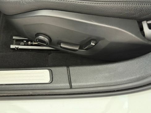 Used 2025 Volvo V60 B5 Cross Country Plus image 23