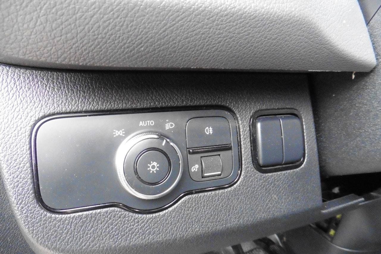Used 2019 Mercedes-Benz Sprinter 170 image 11