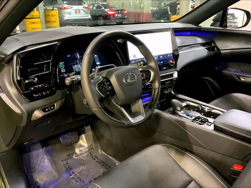 Used 2025 Lexus RX 350 Premium Plus w/ Convenience Package image 17