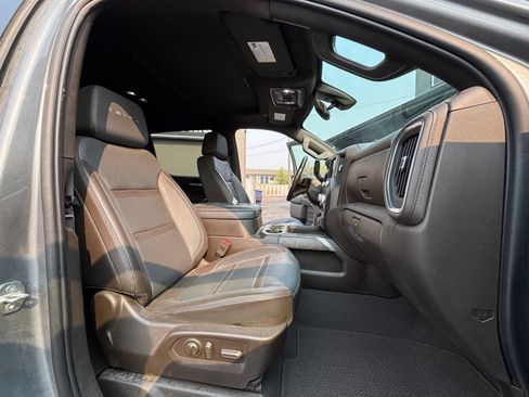 Used 2022 GMC Sierra 1500 Denali w/ Denali Reserve Package AWD/4WD image 18