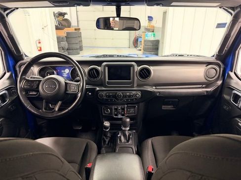 Used 2021 Jeep Gladiator Sport image 20