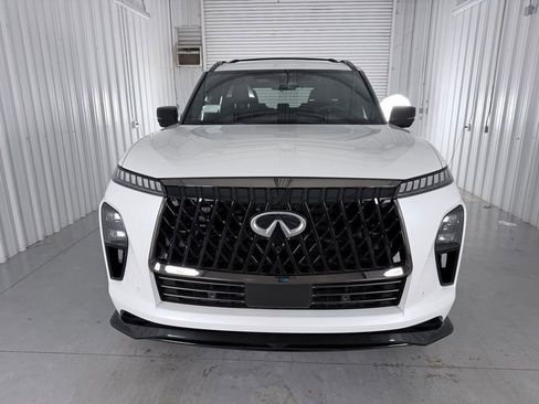 New 2026 INFINITI QX80 4WD image 2