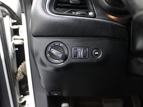 Used 2018 Dodge Challenger R/T w/ Blacktop Package RWD image 8