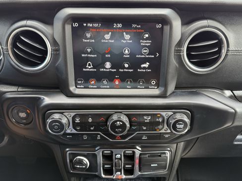 Used 2022 Jeep Wrangler Unlimited Sahara w/ Cold Weather Group AWD/4WD image 26