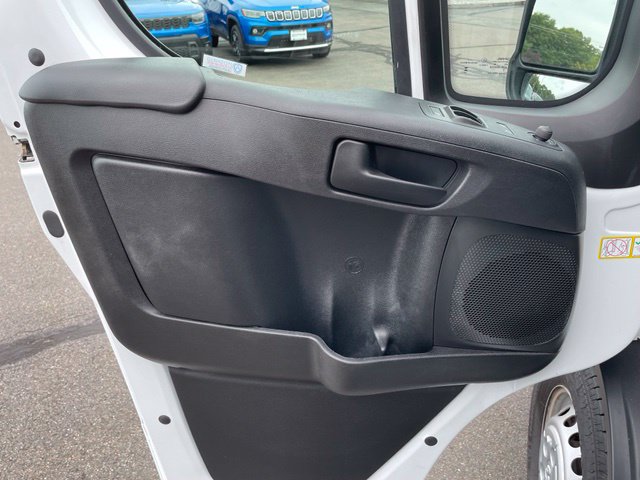 Used 2025 RAM ProMaster 2500 w/ Convenience Group FWD image 9