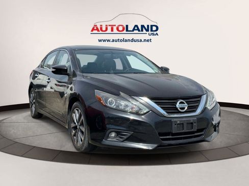 Used 2017 Nissan Altima 2.5 SL w/ 2.5 Technology Package image 2
