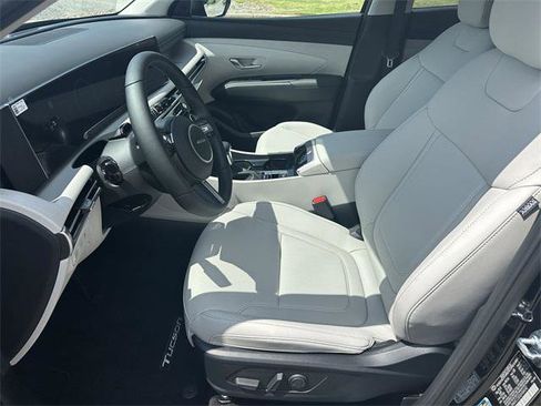 New 2025 Hyundai Tucson SEL image 9