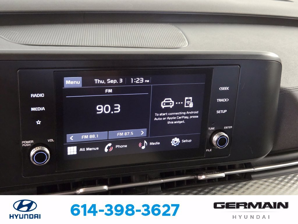 Used 2023 Kia Carnival LX FWD image 24
