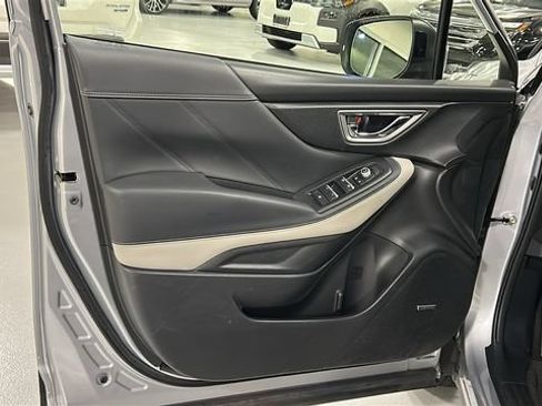 Certified 2023 Subaru Forester Limited AWD/4WD image 9