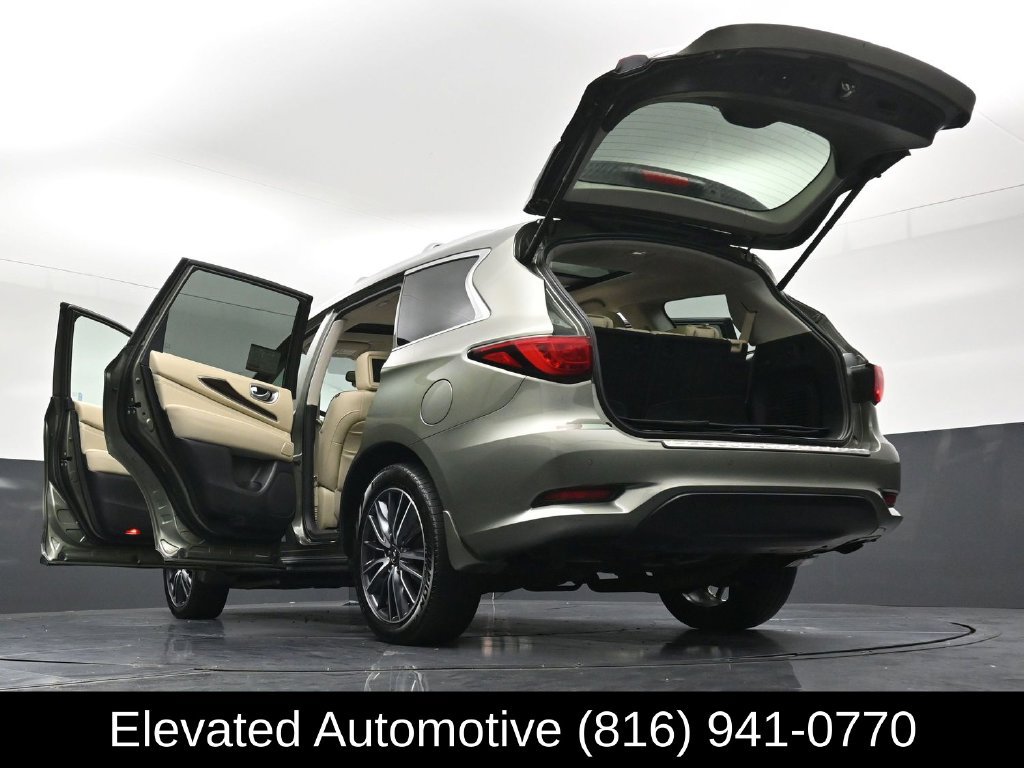 Used 2017 INFINITI QX60 Luxe w/ Deluxe Technology Package AWD/4WD image 47