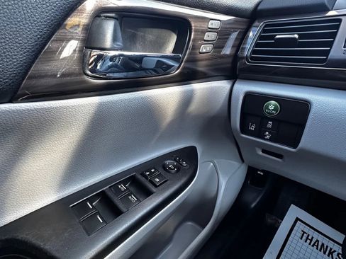 Used 2016 Honda Accord EX-L image 12