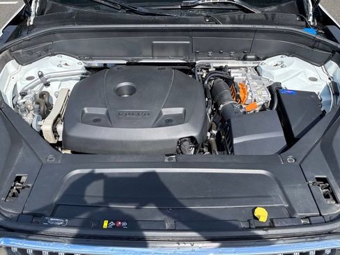 Certified 2024 Volvo XC90 T8 Ultimate w/ Protection Package Premier AWD/4WD image 29