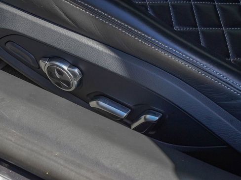 Used 2021 Audi R8 V10 w/ Premium Package image 40