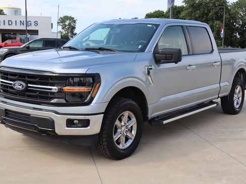 Used 2024 Ford F150 XLT w/ Tow/Haul Package image 2