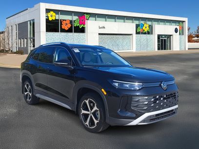 New 2025 Volkswagen Tiguan SE