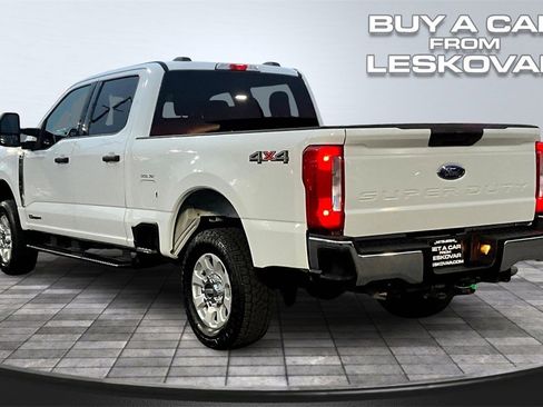 Used 2024 Ford F250 XLT image 2