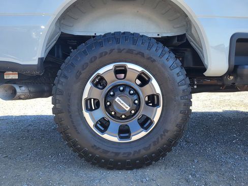 Used 2025 Ford F350 Lariat w/ Camper Package AWD/4WD image 18