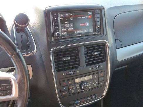 Used 2019 Dodge Grand Caravan GT FWD image 15