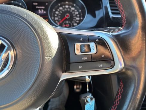 Used 2020 Volkswagen GTI SE image 24