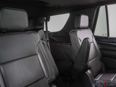 Used 2022 GMC Yukon Denali AWD/4WD image 32