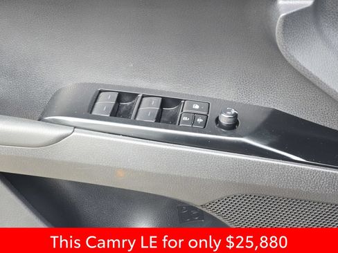 Used 2025 Toyota Camry LE FWD image 33