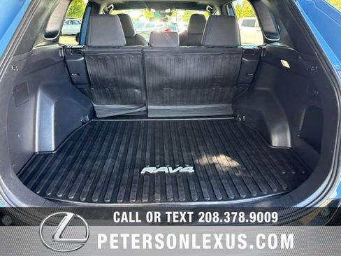 Used 2022 Toyota RAV4 SE w/ Convenience Package AWD/4WD image 20