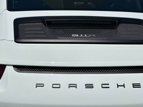 Certified 2016 Porsche 911 R RWD image 36