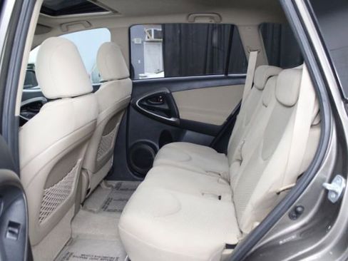 Used 2011 Toyota RAV4 LE w/ Upgrade Value Pkg image 18