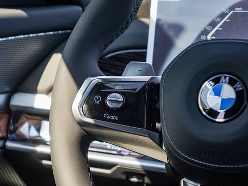 New 2026 BMW 740i image 16