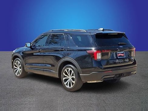 Used 2025 Ford Explorer ST-Line AWD/4WD image 6
