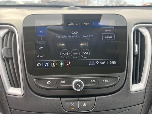 Used 2024 Chevrolet Malibu LT image 25