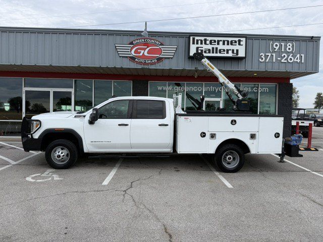 Used 2021 GMC Sierra 3500 4x4 Crew Cab w/ Convenience Package image 11