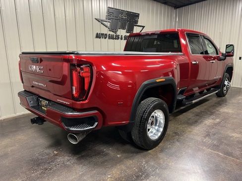 Used 2022 GMC Sierra 3500 Denali image 7