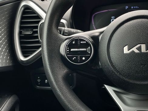 Used 2024 Kia Soul LX w/ Option Group 015 FWD image 13