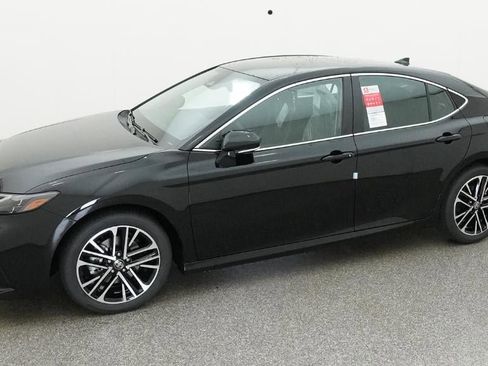 New 2026 Toyota Camry XLE FWD image 2