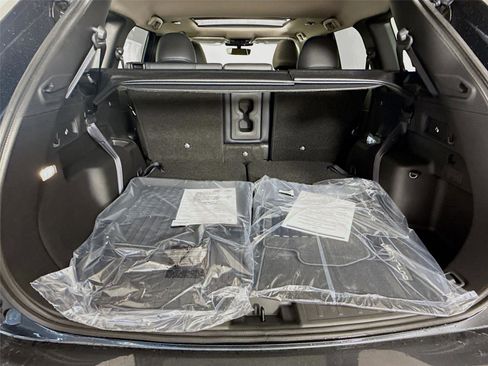 New 2025 Mitsubishi Outlander SE image 28