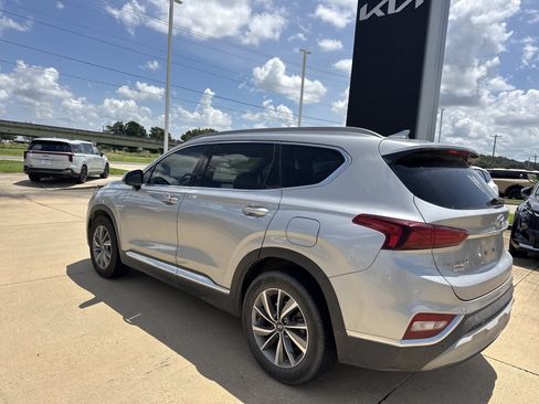 Used 2020 Hyundai Santa Fe SEL w/ Convenience Package FWD image 23