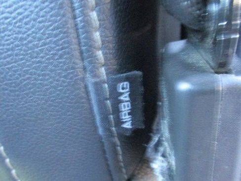 Used 2016 GMC Canyon SLT image 17