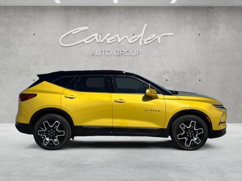 Certified 2023 Chevrolet Blazer RS w/ Driver Confidence II Package image 13