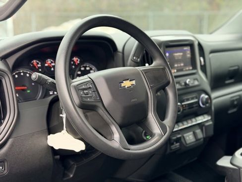 Certified 2025 Chevrolet Silverado 2500 Custom w/ Custom Convenience Package image 9