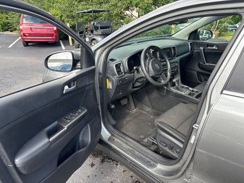 Used 2019 Kia Sportage LX w/ LX Popular Package FWD image 8