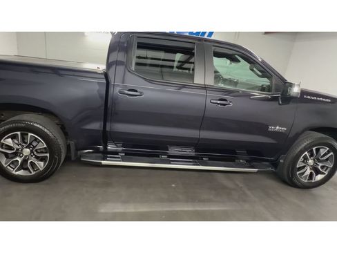 Used 2023 Chevrolet Silverado 1500 LT w/ Texas Edition Plus RWD image 9