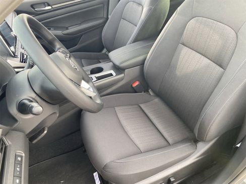 New 2025 Nissan Altima 2.5 SV image 21