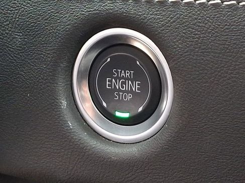 Certified 2025 Cadillac Escalade Premium Luxury image 26